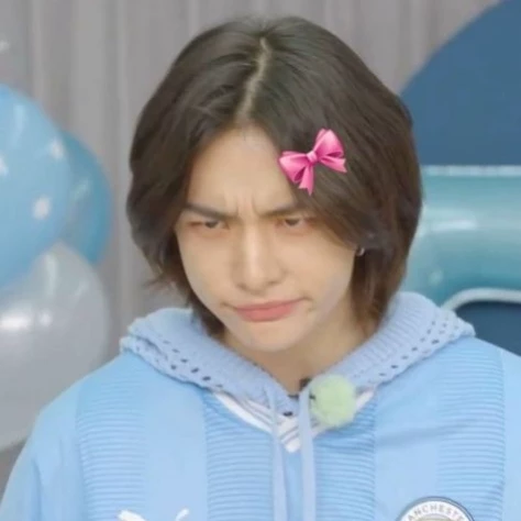 Husband Hyunjin thumbnail