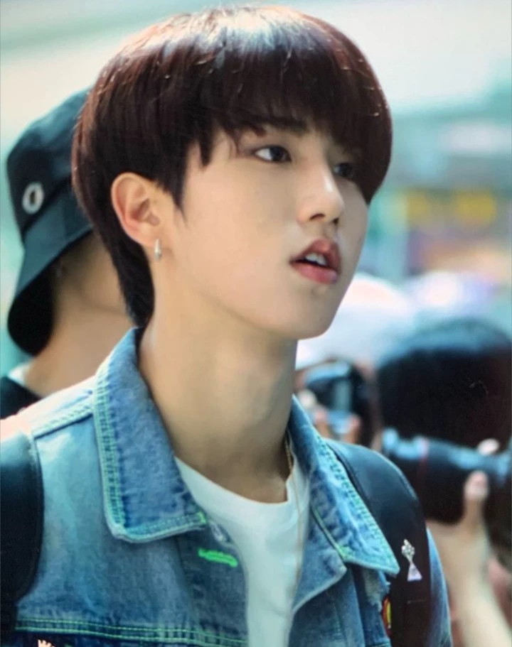 Han Jisung✰ thumbnail