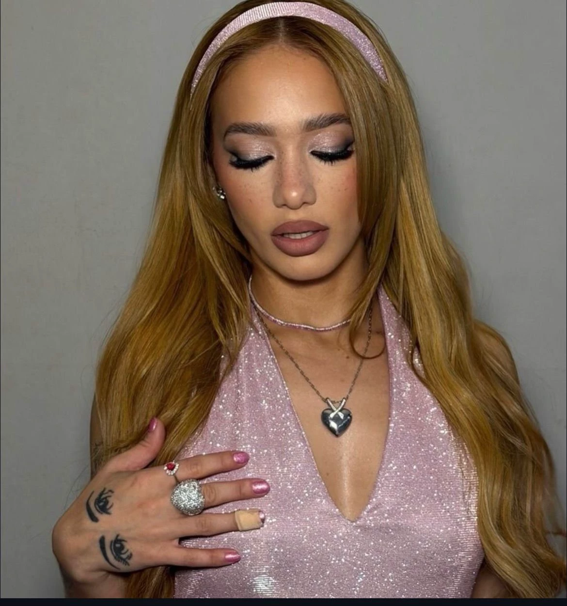 Angela Torres thumbnail