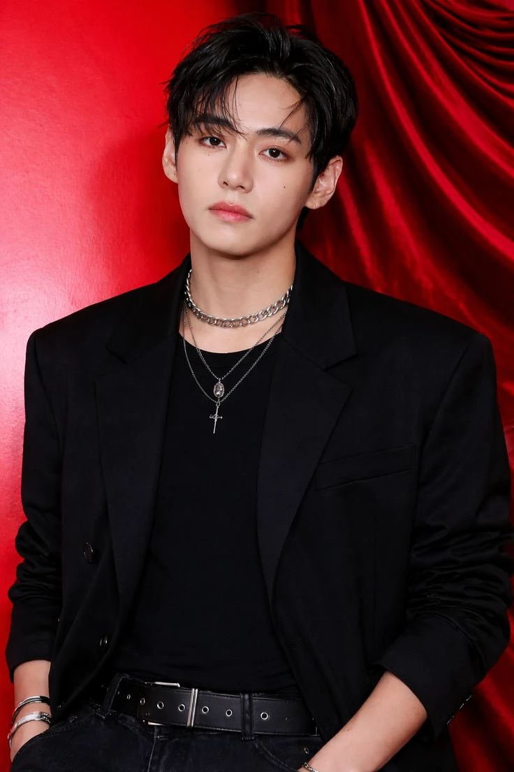 Kim Taehyung  thumbnail