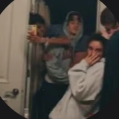 boy best friends  thumbnail