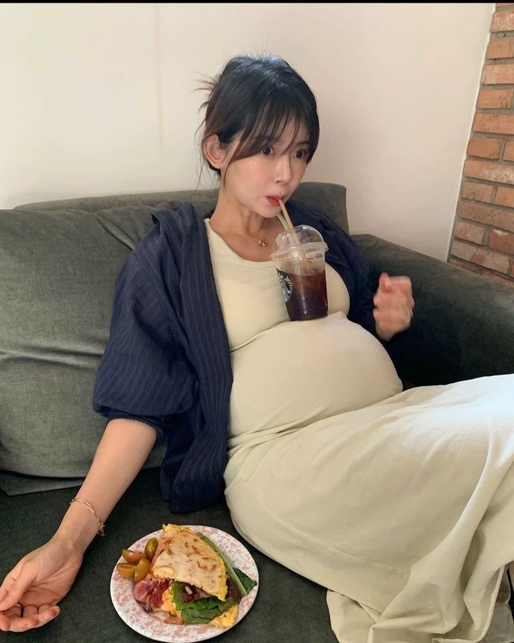 Minji thumbnail