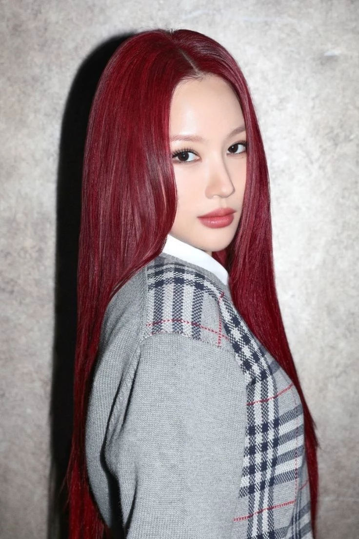 Siyeon thumbnail
