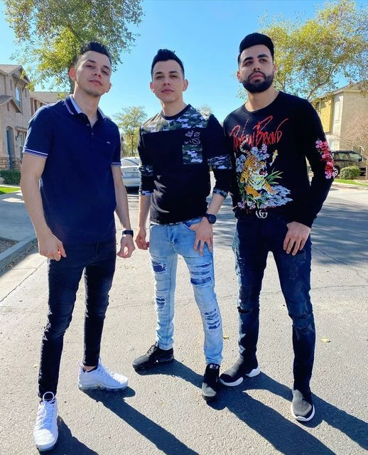 The Parra brothers thumbnail