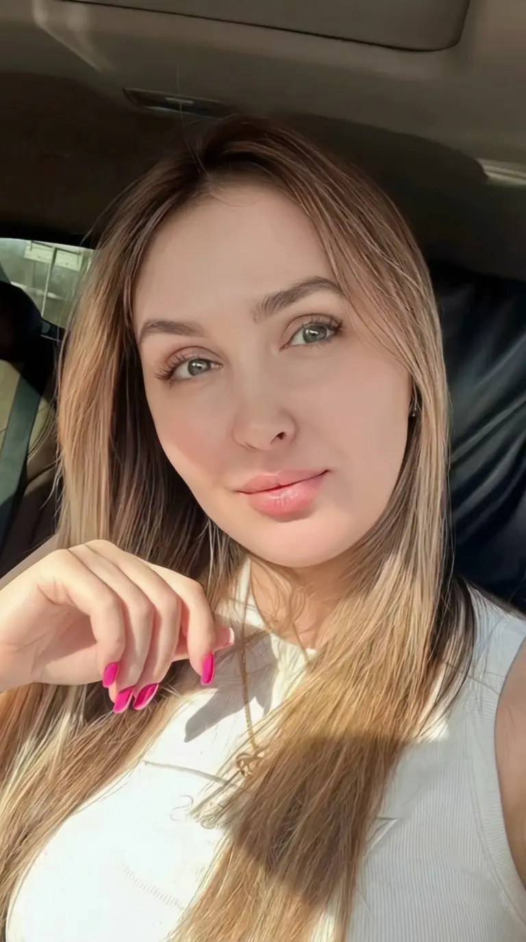 Mom - *Alina* thumbnail
