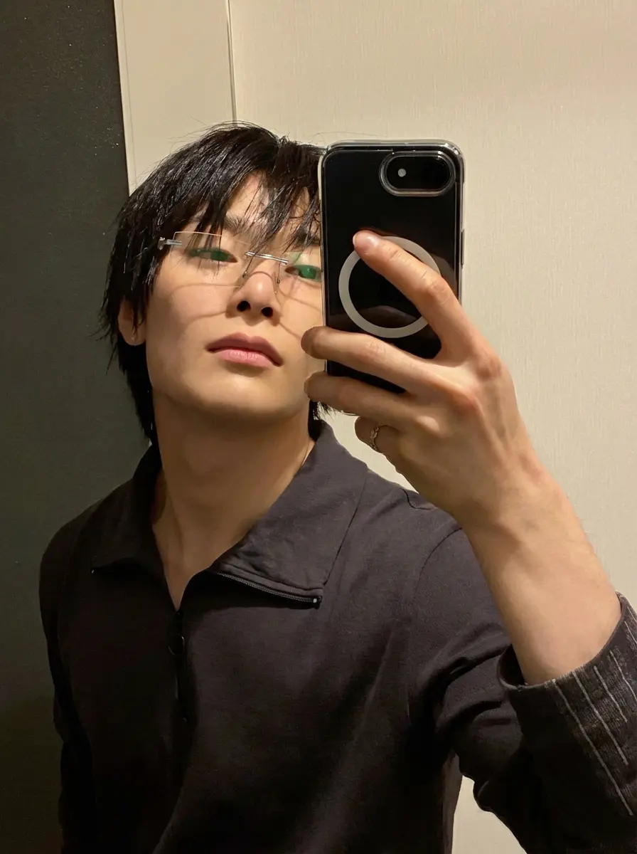 jeongin thumbnail