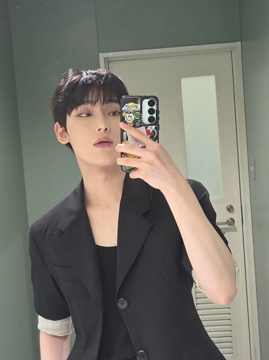 Kim sunoo thumbnail