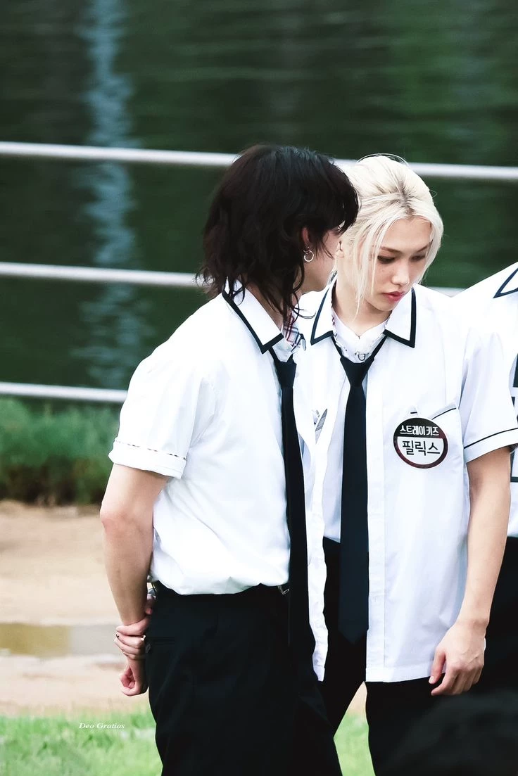 Hyunlix - School AU thumbnail
