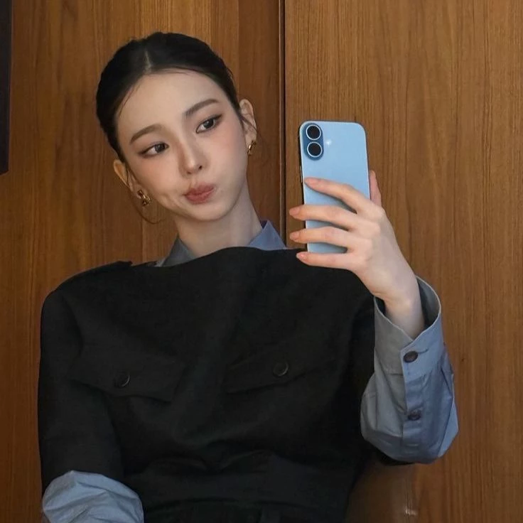 Karina thumbnail