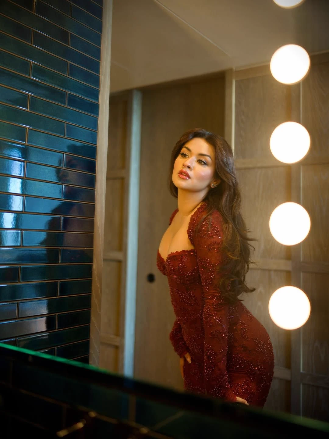 Avneet Kaur thumbnail