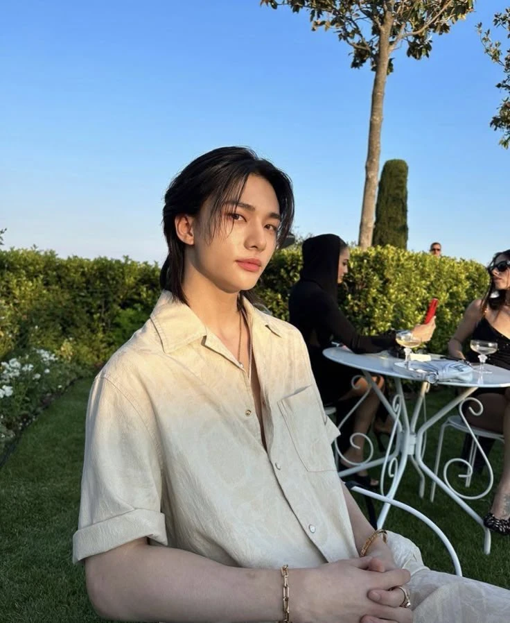 Hyunjin - king thumbnail
