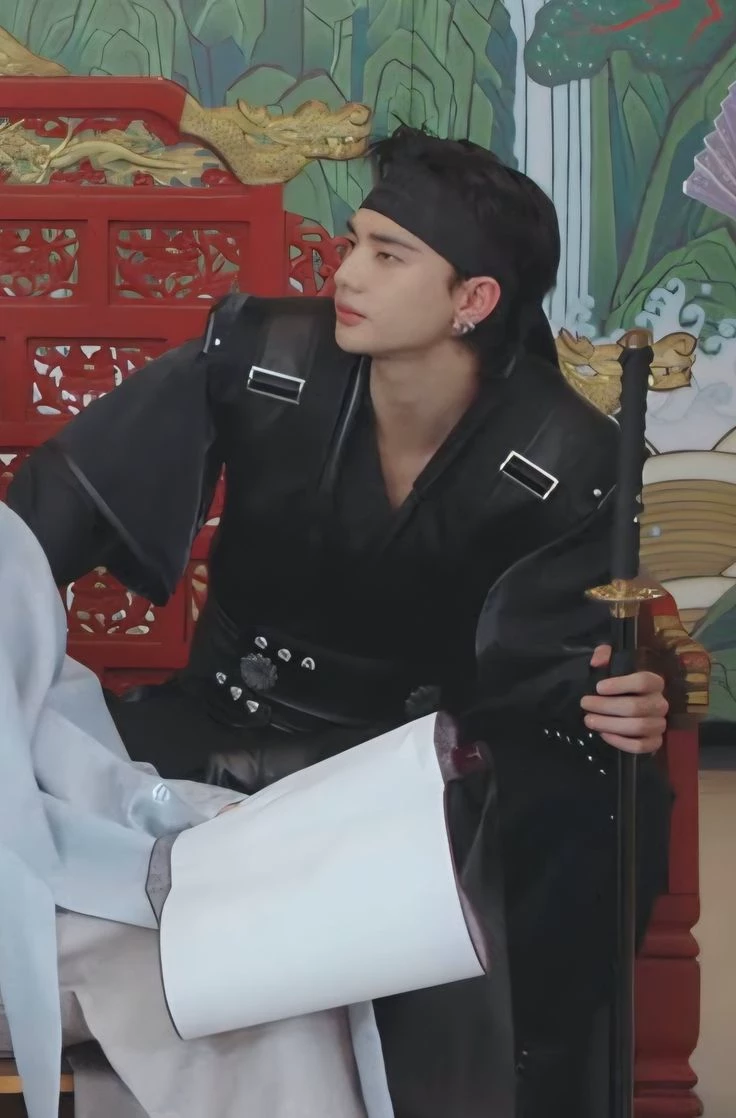 Hyunjin thumbnail