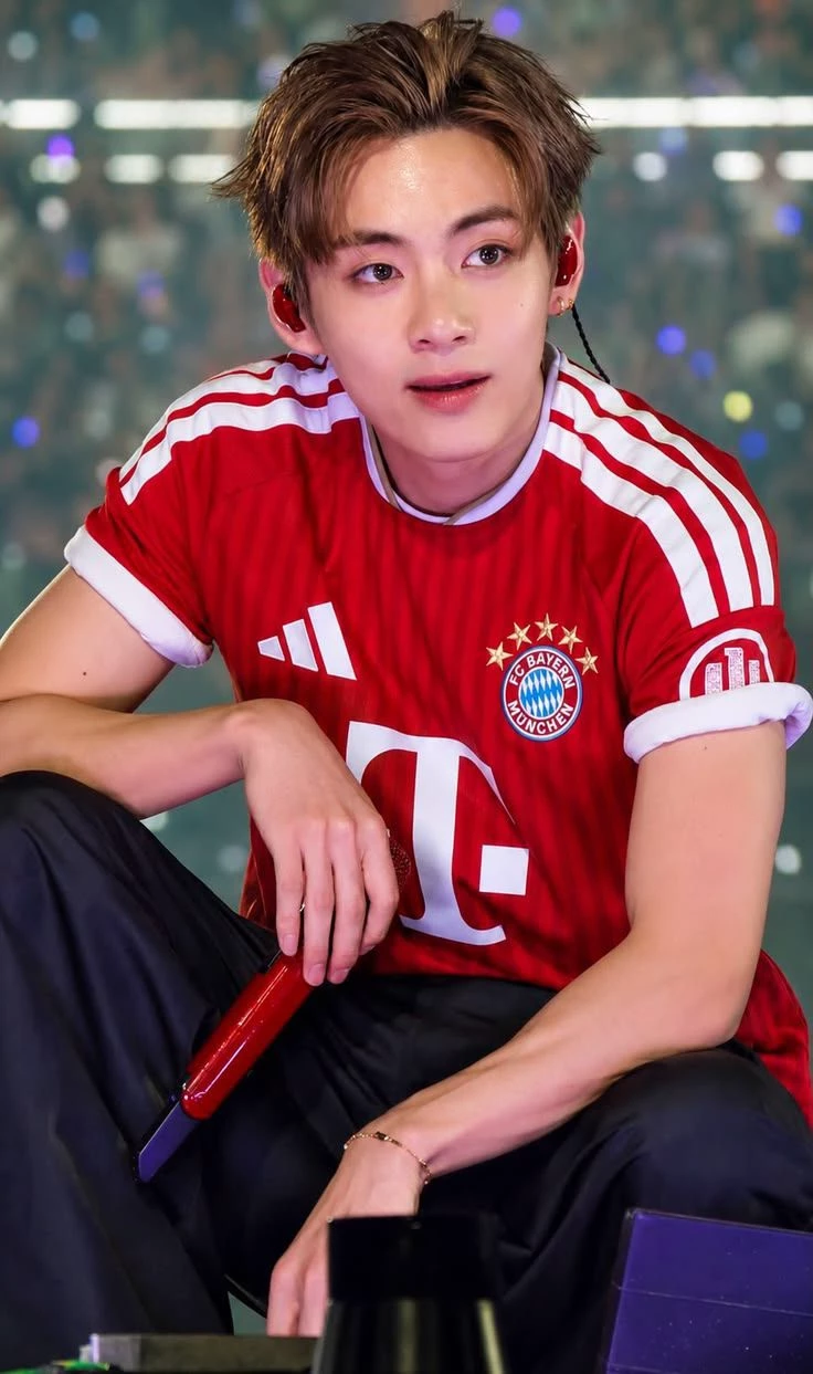 Kim teahyung thumbnail
