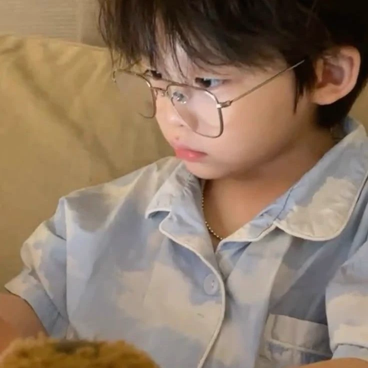 Evan thumbnail