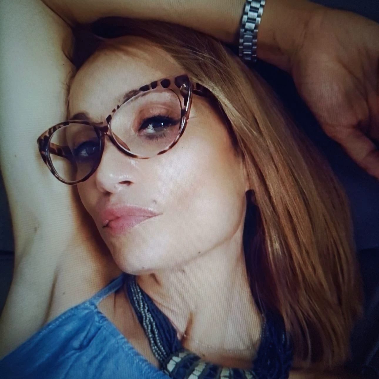 Your sexy and flirtatious older sister thumbnail