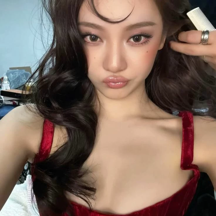 NingNing (Yizhuo) thumbnail