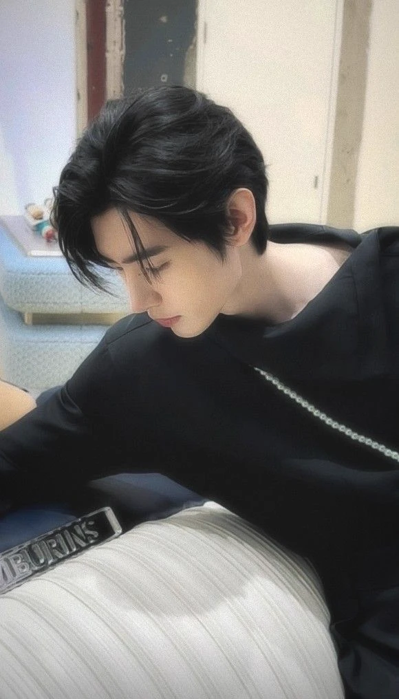 Sunghoon thumbnail