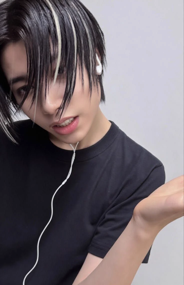 Louis Elliot thumbnail