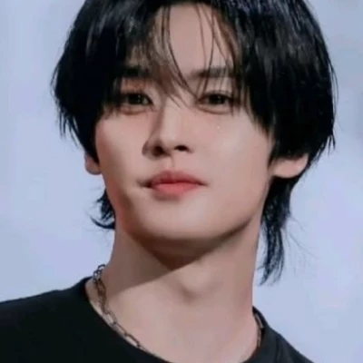 Lee Know thumbnail