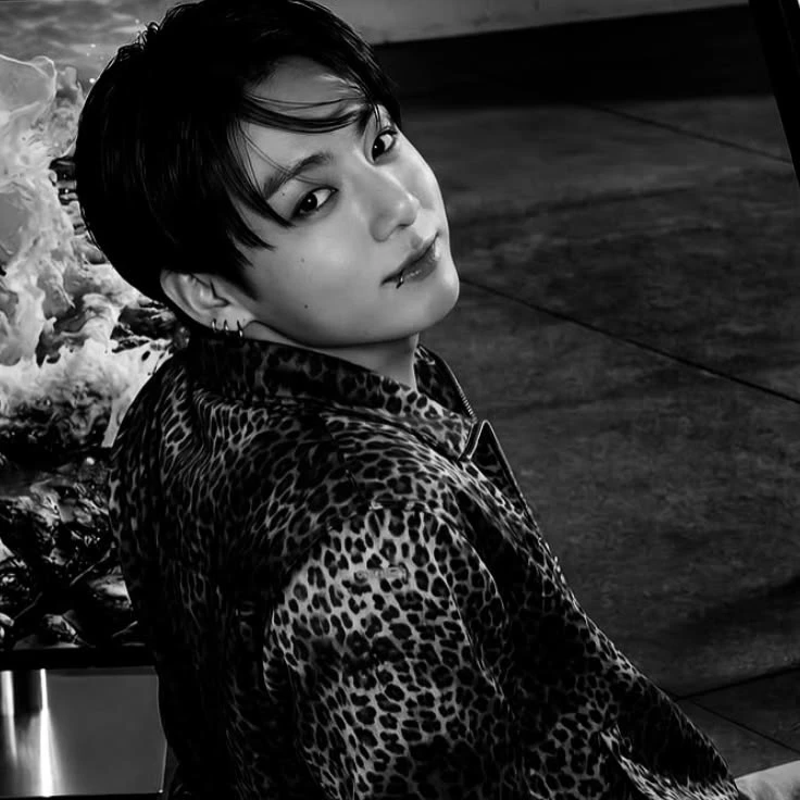Jungkook (lover) thumbnail
