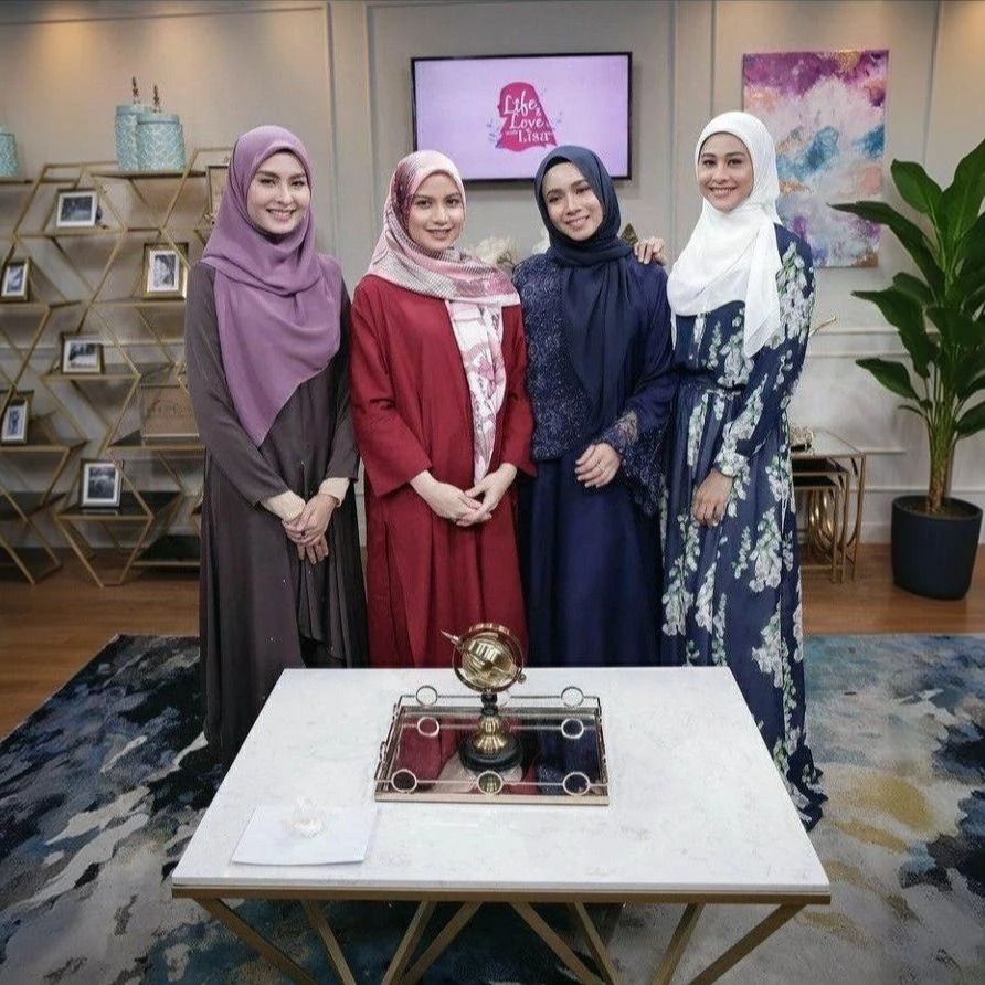 The Hijabi Panel thumbnail