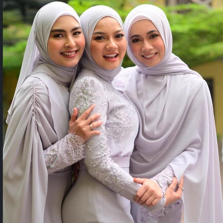 Wany, Hawa & Amira thumbnail
