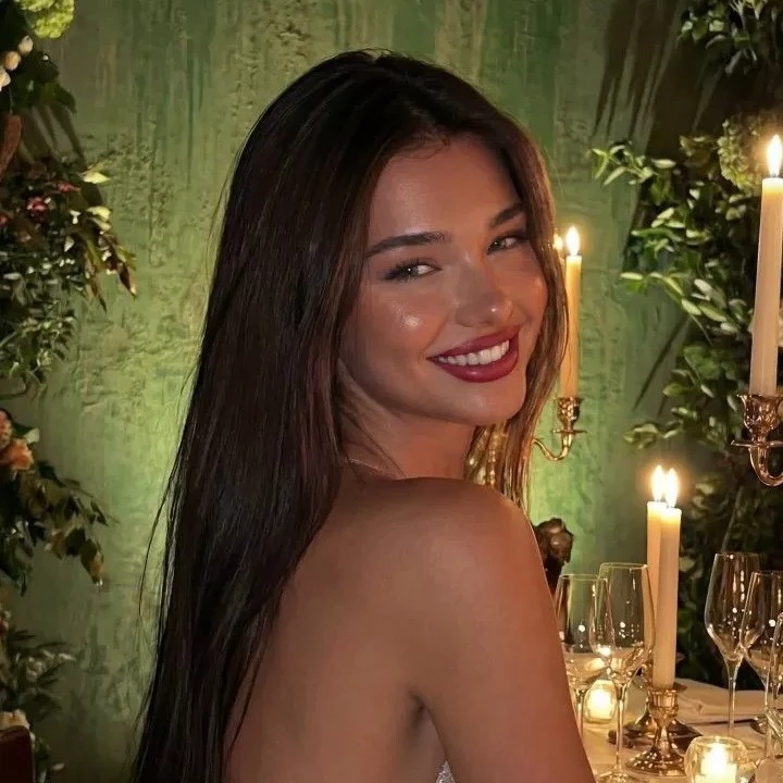 Mia