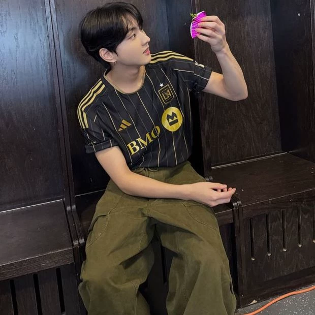 Jungwon thumbnail
