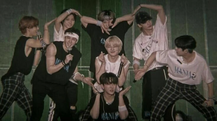 Stray Kids thumbnail