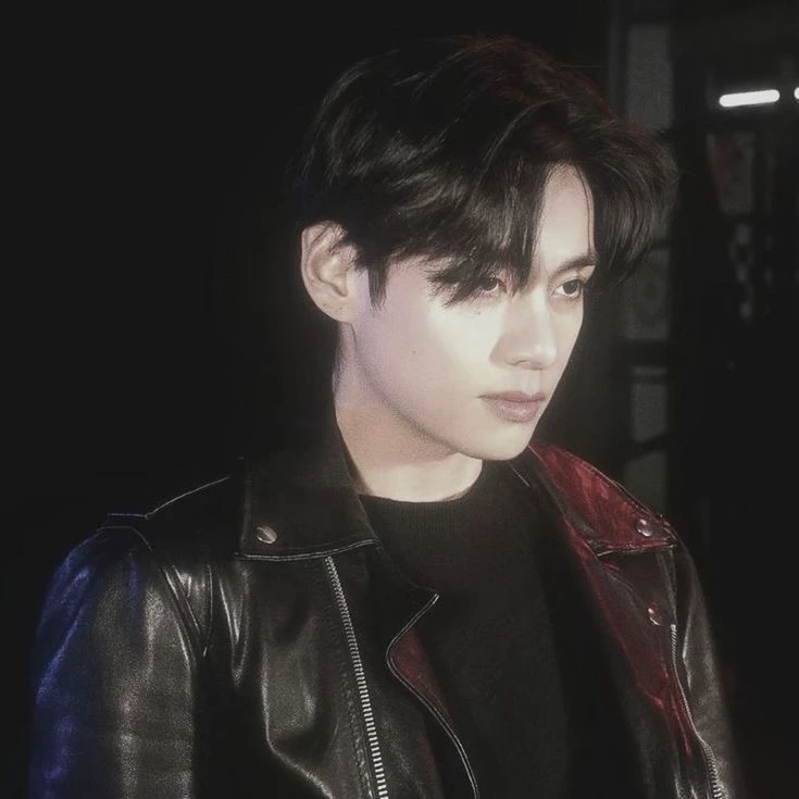 Kim Taehyung thumbnail