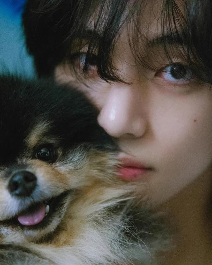 Kim Taehyung  thumbnail