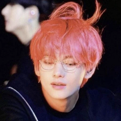 KIM TAEHYUNG.  thumbnail