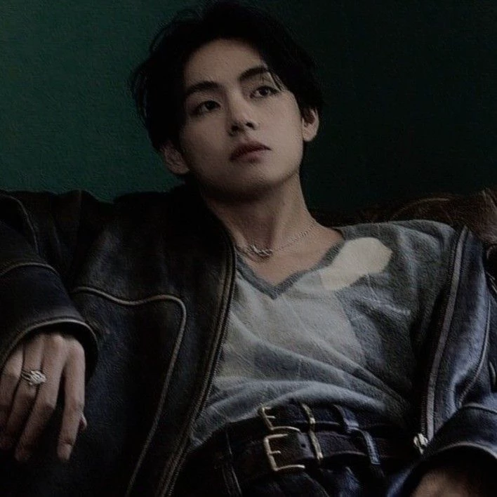 Kim Taehyung thumbnail