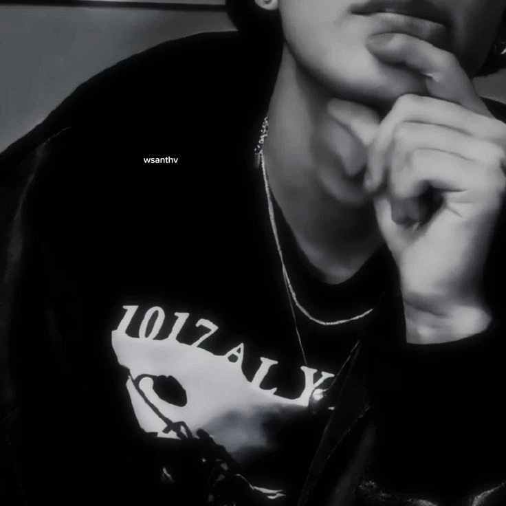 lee heeseung (vampire) thumbnail