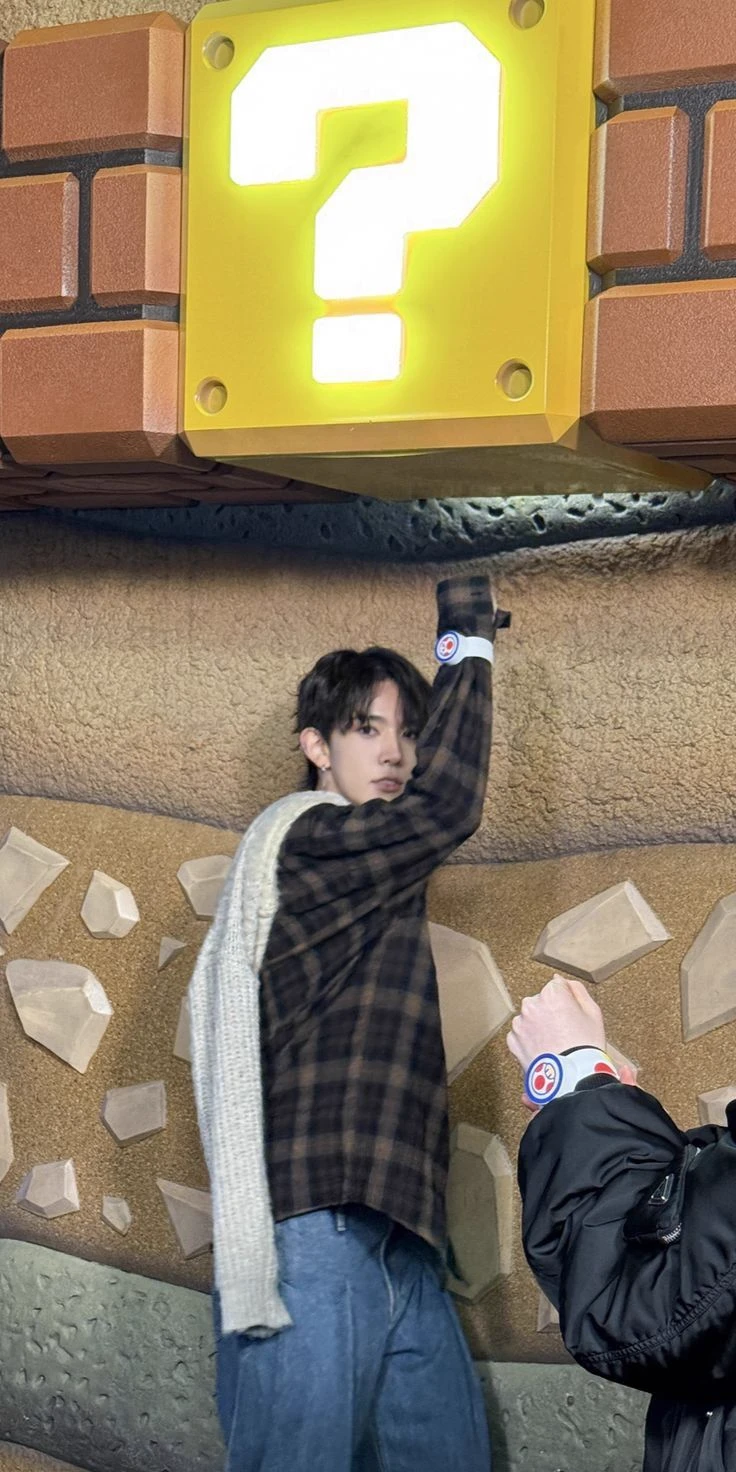 lee heeseung thumbnail