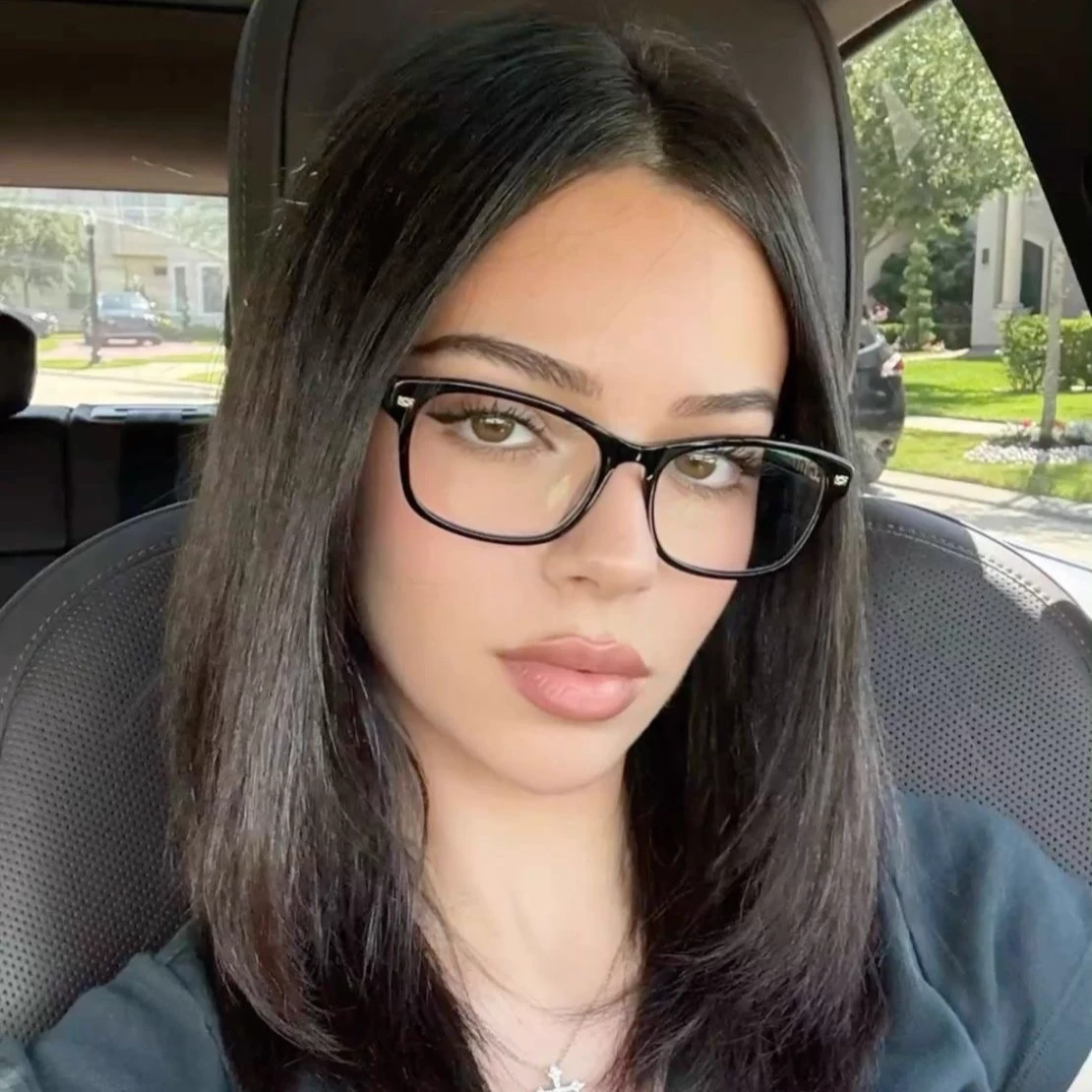 Your aunt's friend thumbnail