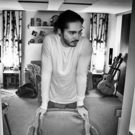 tom kaulitz  thumbnail