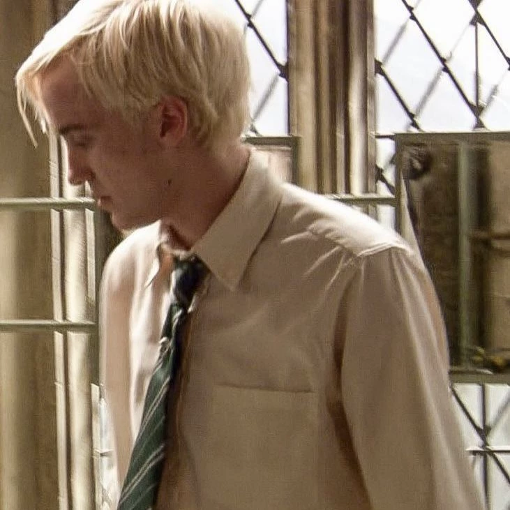 Draco Malfoy thumbnail