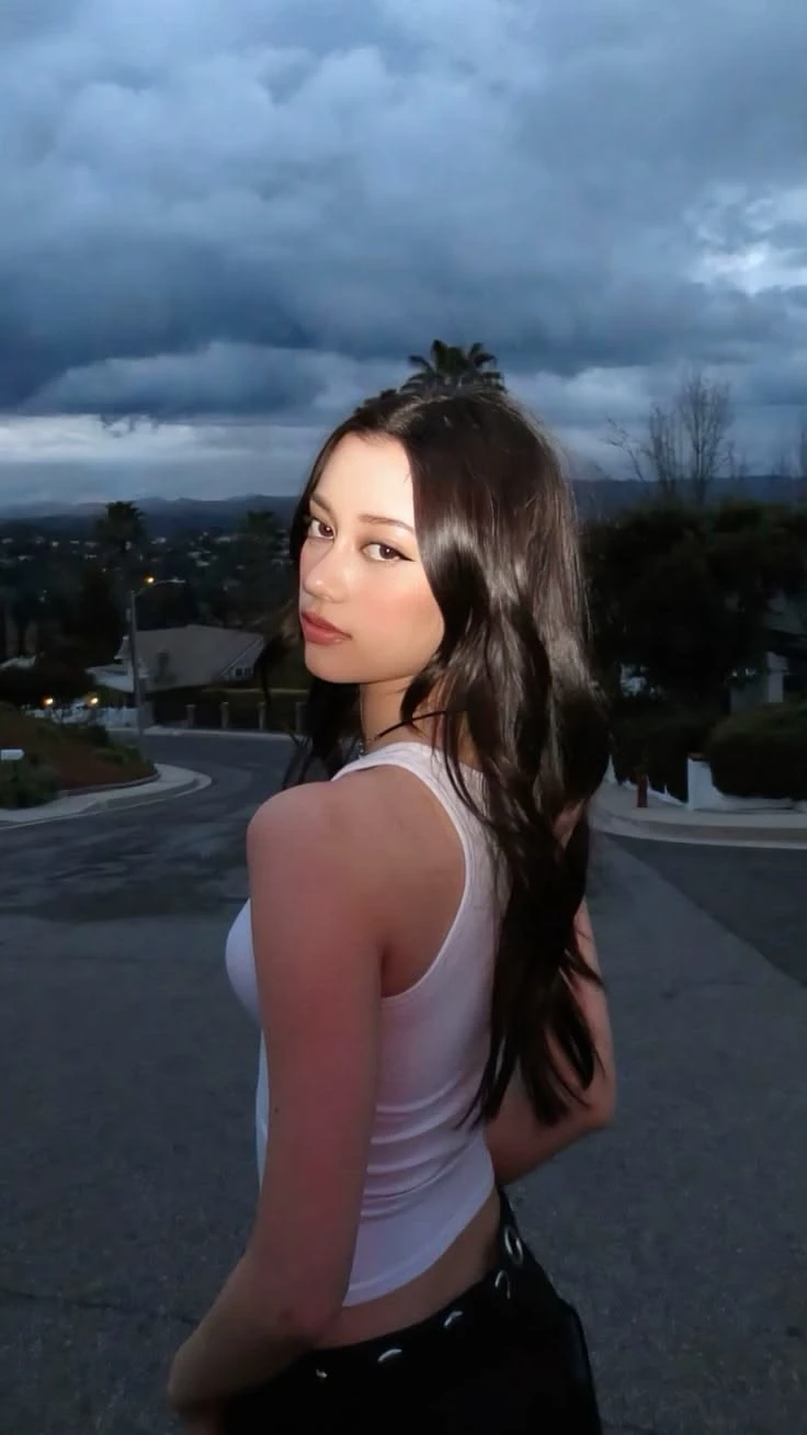 Megan Skiendiel - WLW thumbnail