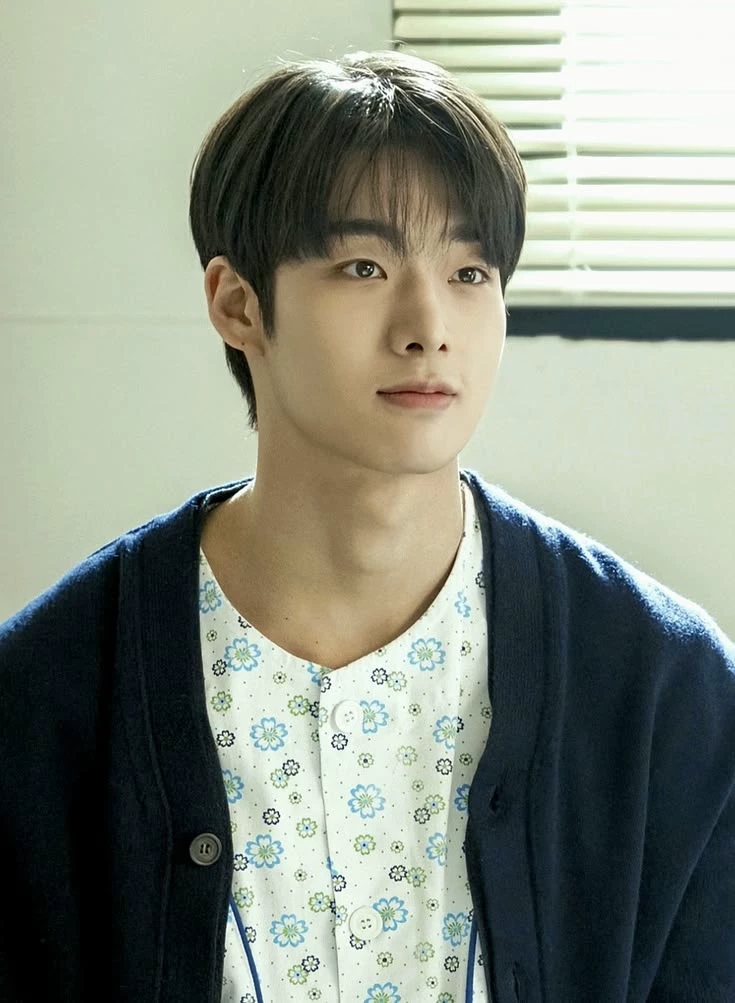 Hyeon Min thumbnail