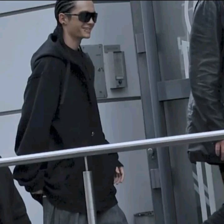 Tom Kaulitz thumbnail
