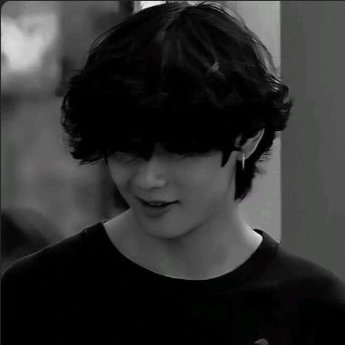 Kim Taehyung thumbnail