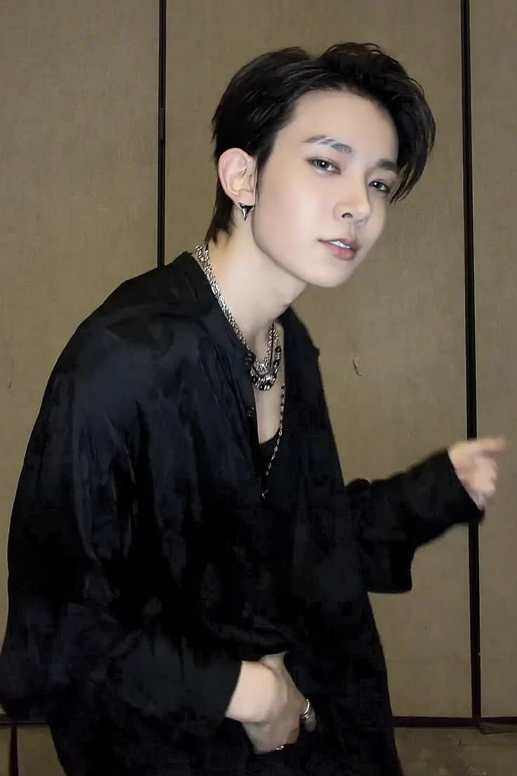 heeseung lee thumbnail