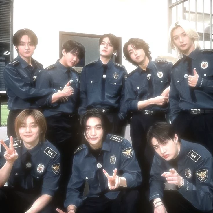 Stray Kids thumbnail