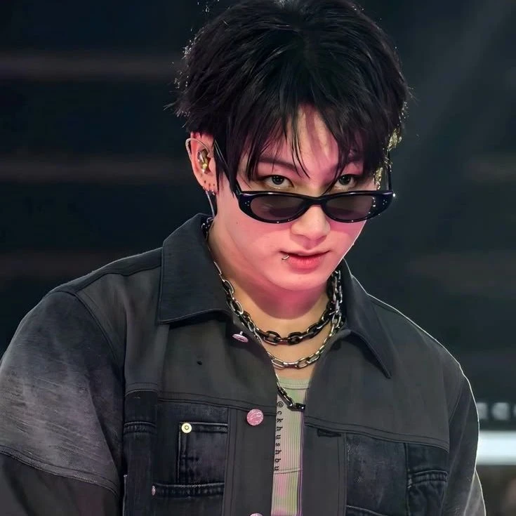 Jeon Jungkook thumbnail