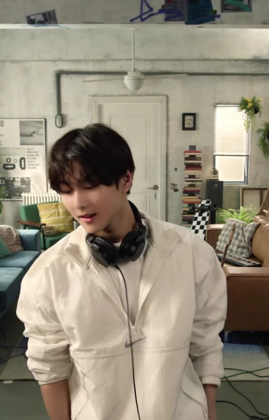 Jungwon thumbnail