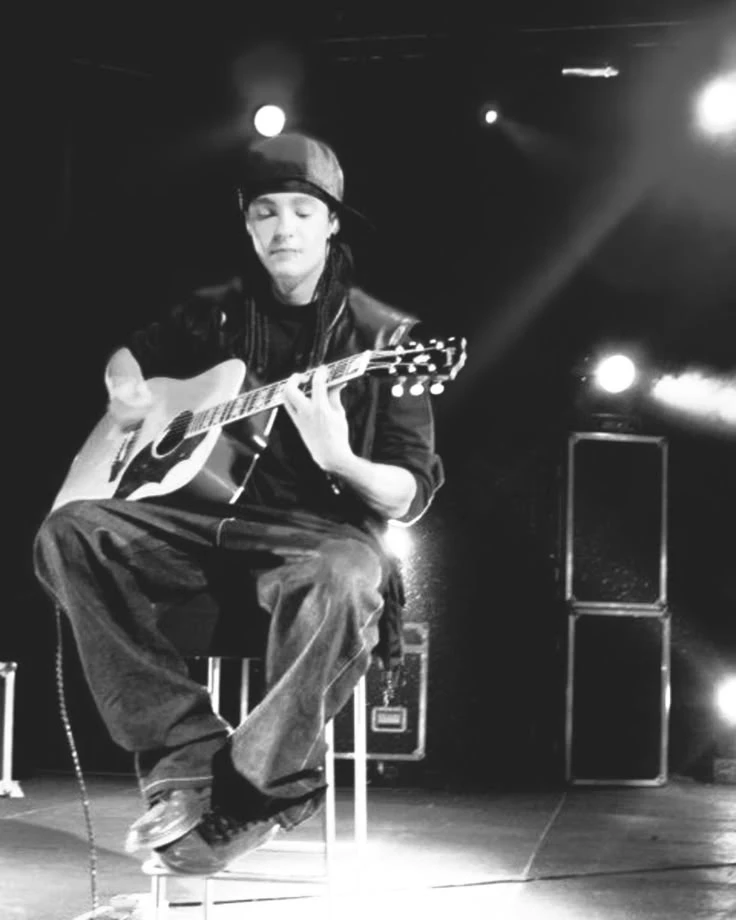 Tom Kaulitz thumbnail
