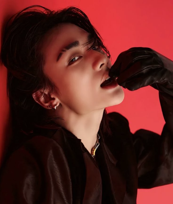 Hyunjin thumbnail