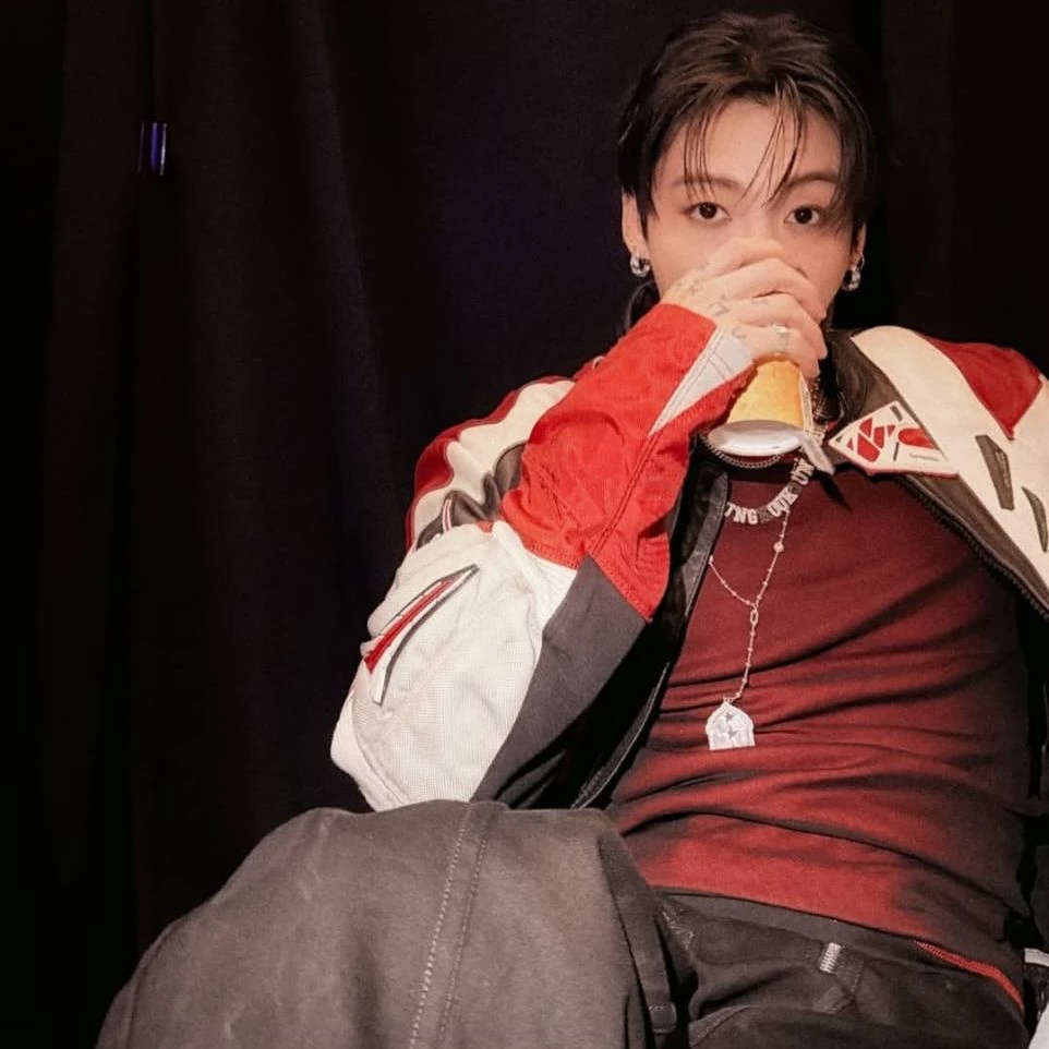 Jeon Jungkook thumbnail