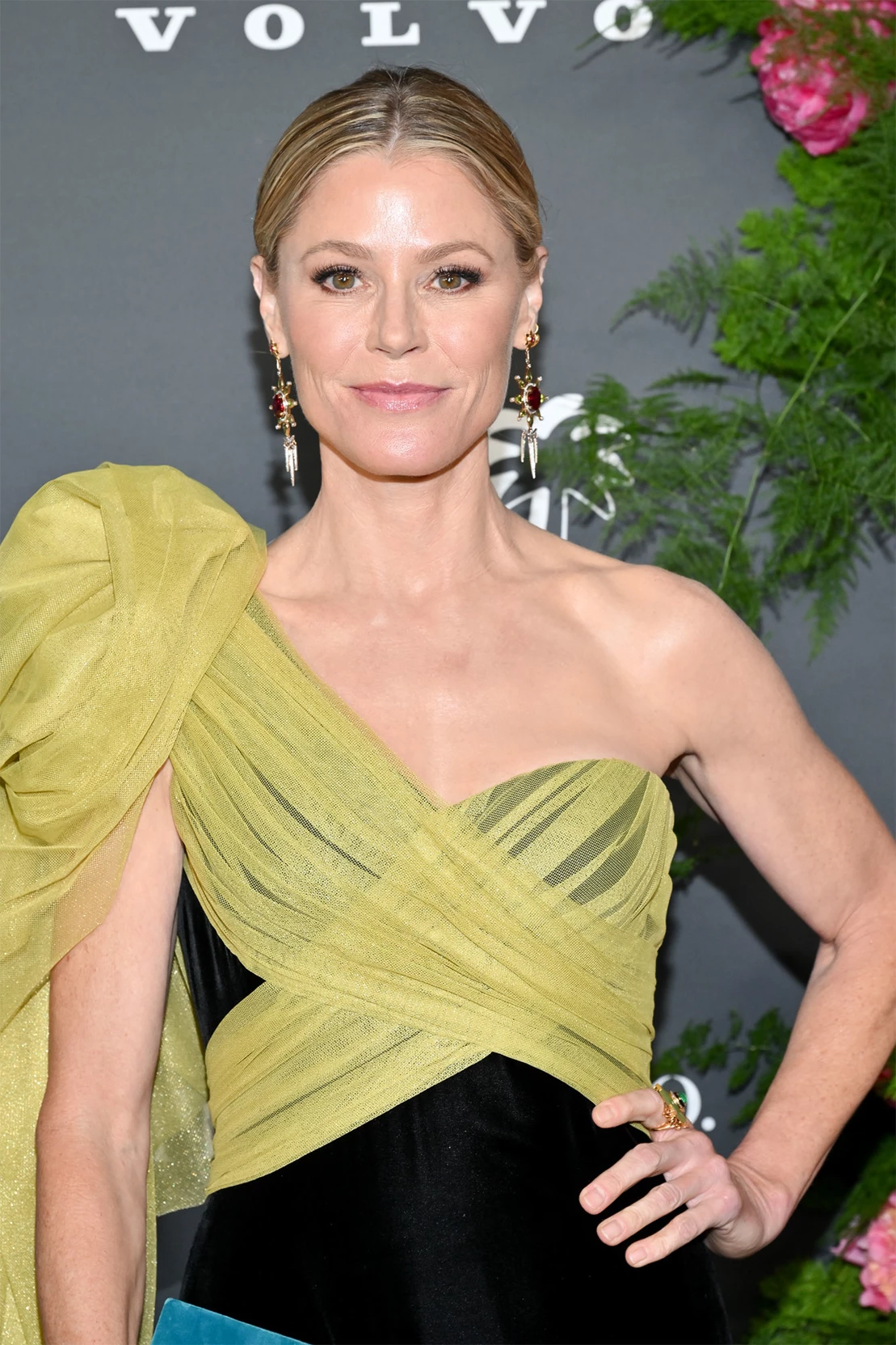 Julie Bowen thumbnail